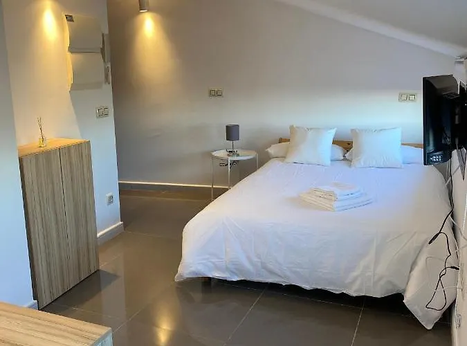 Fuente Arriba Poyales Del Hoyo