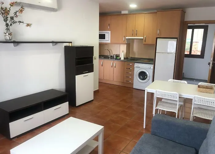 Fuente Arriba * Poyales Del Hoyo